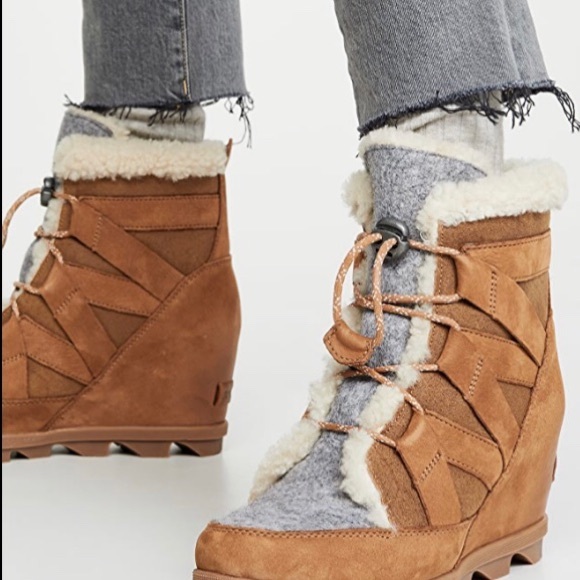 sorel joan of arctic wedge ii shearling boots black